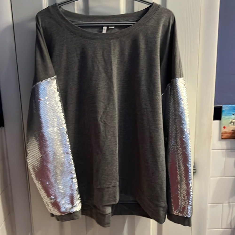 Cato Grey Sweatshirt
